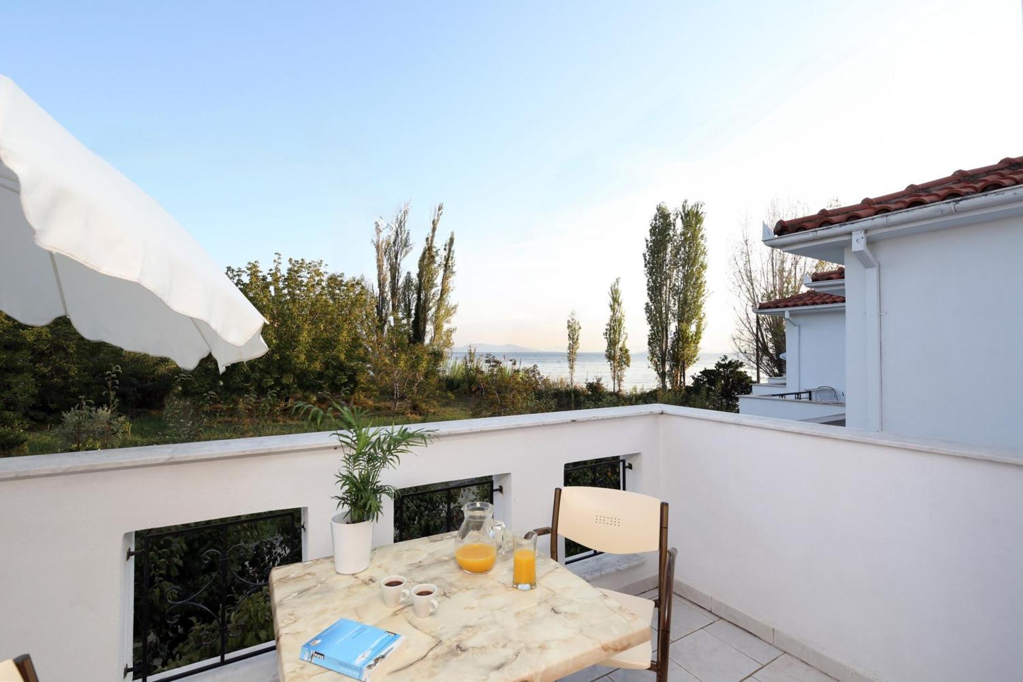 Okeanis Apartments Кала Нера Екстериор снимка