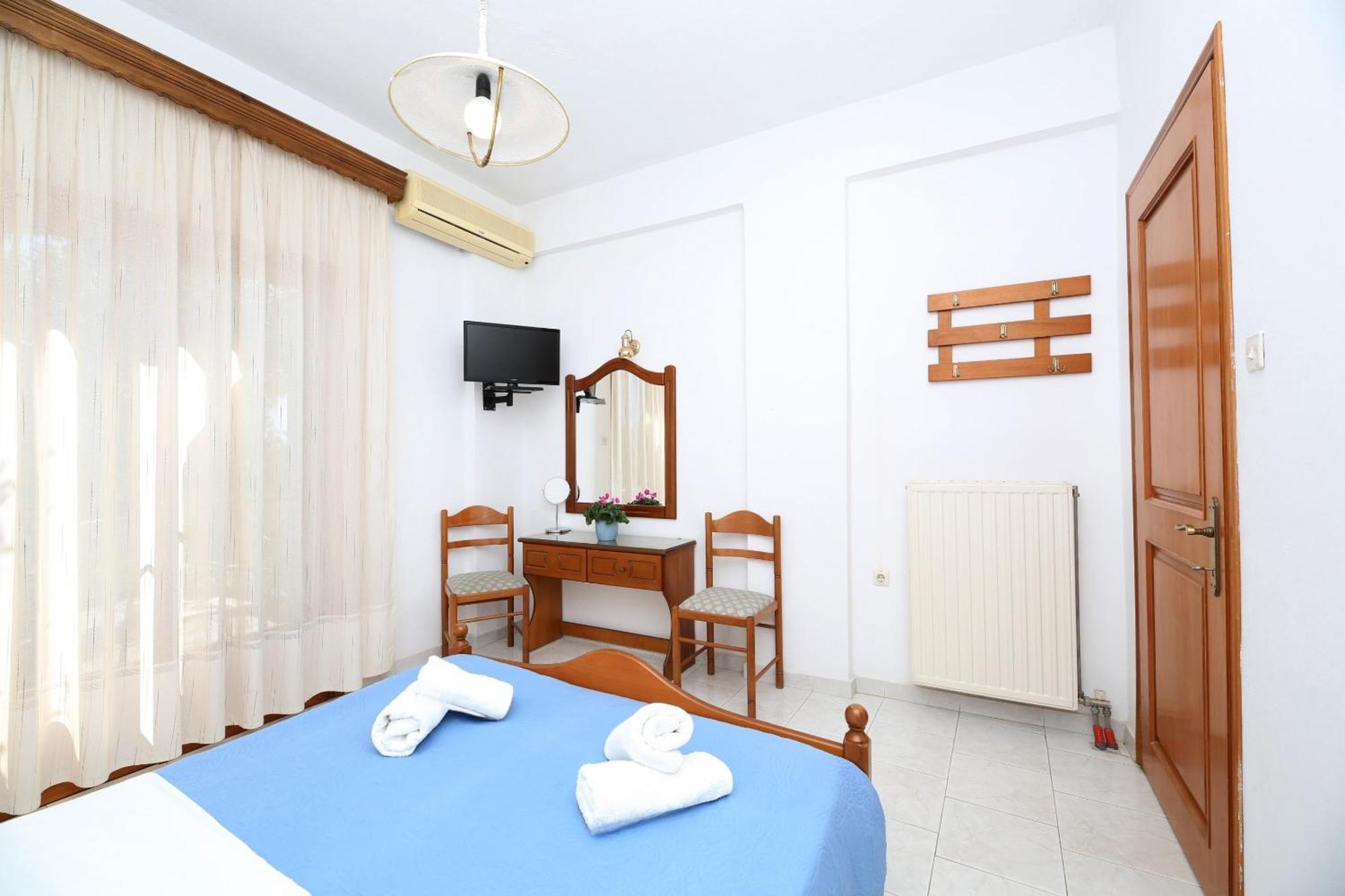 Okeanis Apartments Кала Нера Екстериор снимка
