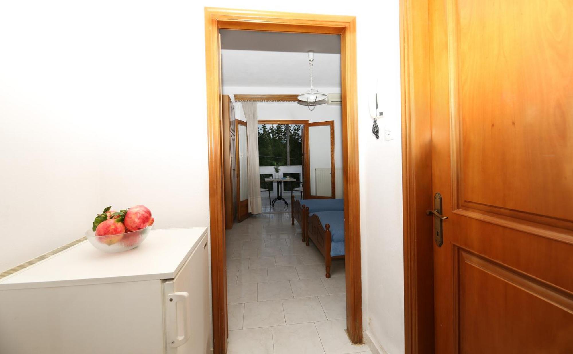 Okeanis Apartments Кала Нера Екстериор снимка