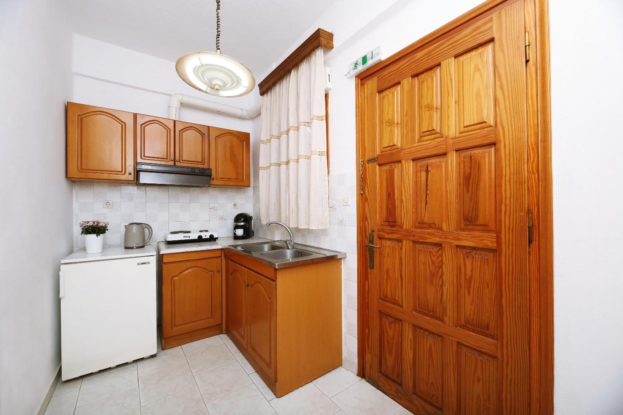 Okeanis Apartments Кала Нера Екстериор снимка